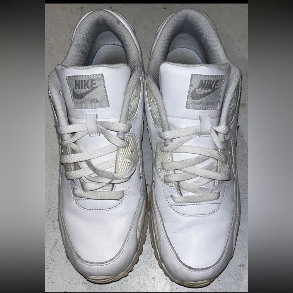 Nike Air Max 90 Leather White 302519-113 Men’s Size 10.5 Used No Original Box